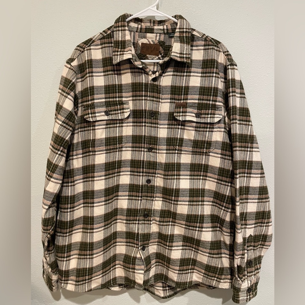Men’s Orvis thick plaid flannel in Cream/Olive/Tan.  Size L